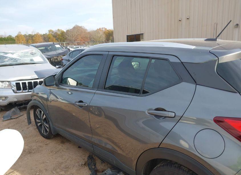 Photo 15 of 2019 Nissan Kicks SV (VIN 3N1CP5CU5KL514164)