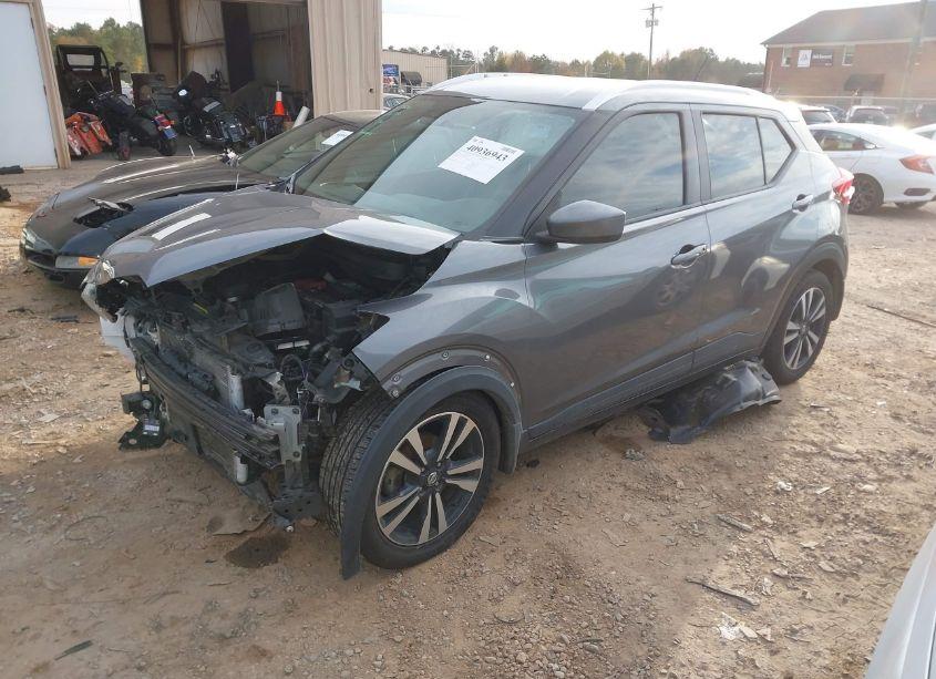 Photo 2 of 2019 Nissan Kicks SV (VIN 3N1CP5CU5KL514164)