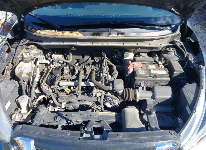 Photo 10 of 2019 Nissan Kicks SV (VIN 3N1CP5CU5KL532275)