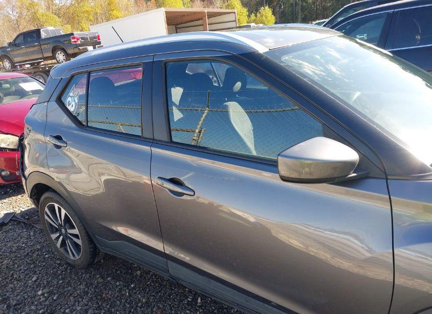 Photo 14 of 2019 Nissan Kicks SV (VIN 3N1CP5CU5KL532275)