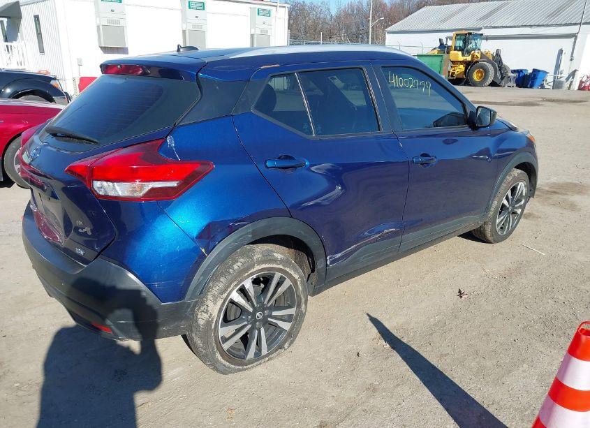 Photo 4 of 2019 Nissan Kicks SV (VIN 3N1CP5CU5KL538173)