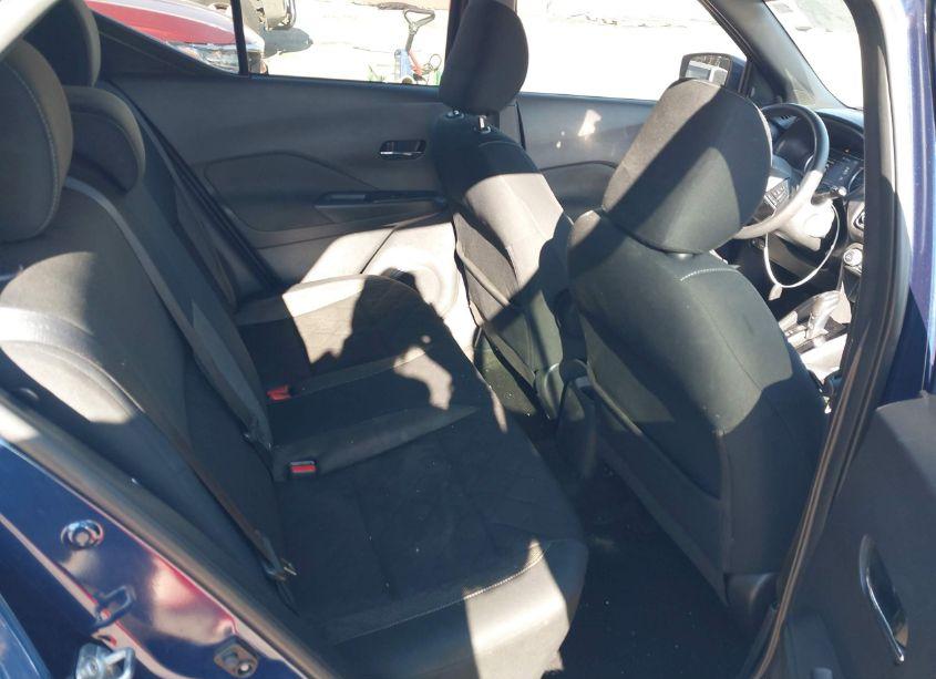 Photo 8 of 2019 Nissan Kicks SV (VIN 3N1CP5CU5KL538173)