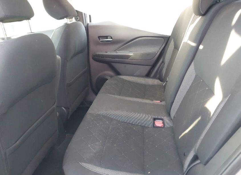 Photo 8 of 2019 Nissan Kicks SV (VIN 3N1CP5CU5KL545267)