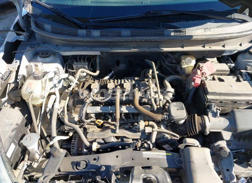 Photo 10 of 2019 Nissan Kicks S (VIN 3N1CP5CU5KL557063)