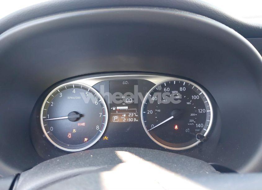 Photo 7 of 2019 Nissan Kicks S (VIN 3N1CP5CU5KL557063)