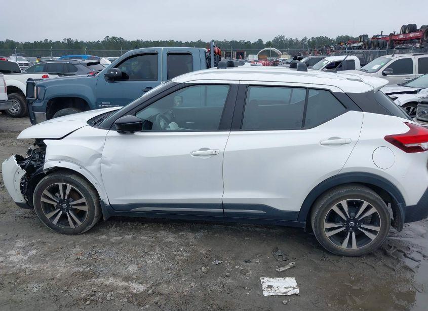 Photo 14 of 2019 Nissan Kicks SR (VIN 3N1CP5CU5KL563509)