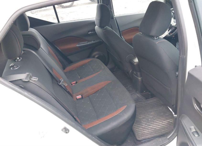 Photo 8 of 2019 Nissan Kicks SR (VIN 3N1CP5CU5KL563509)