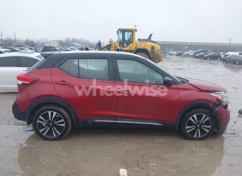 Photo 13 of 2018 Nissan Kicks SR (VIN 3N1CP5CU6JL532316)