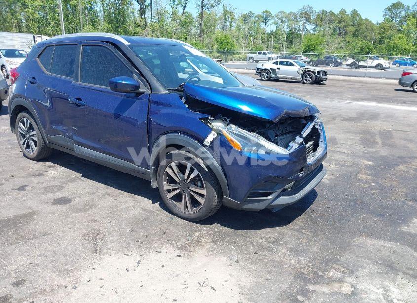 2018 Nissan Kicks SV (VIN 3N1CP5CU6JL538911) main photo