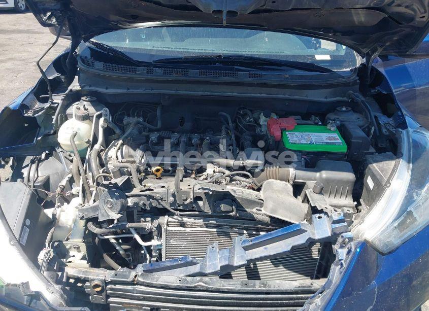 Photo 10 of 2018 Nissan Kicks SV (VIN 3N1CP5CU6JL538911)