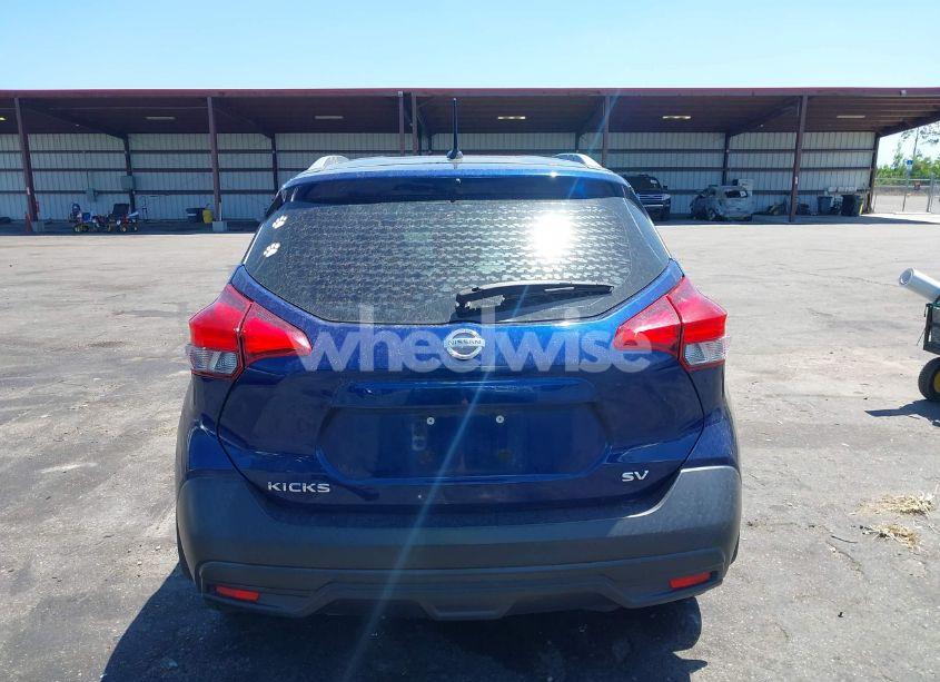 Photo 15 of 2018 Nissan Kicks SV (VIN 3N1CP5CU6JL538911)