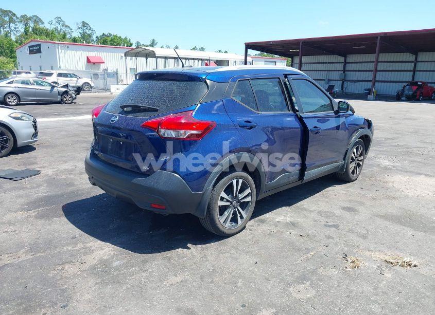 Photo 4 of 2018 Nissan Kicks SV (VIN 3N1CP5CU6JL538911)
