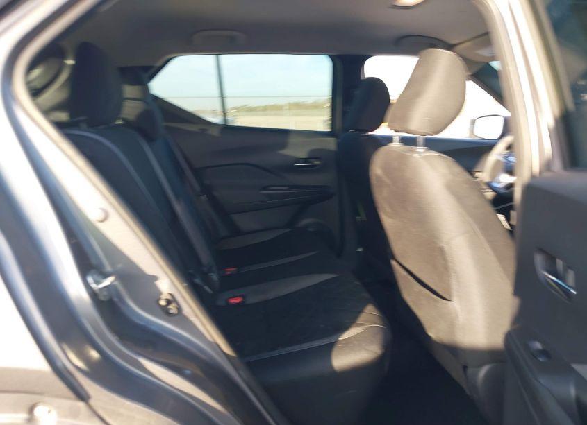 Photo 8 of 2019 Nissan Kicks SV (VIN 3N1CP5CU6KL494586)