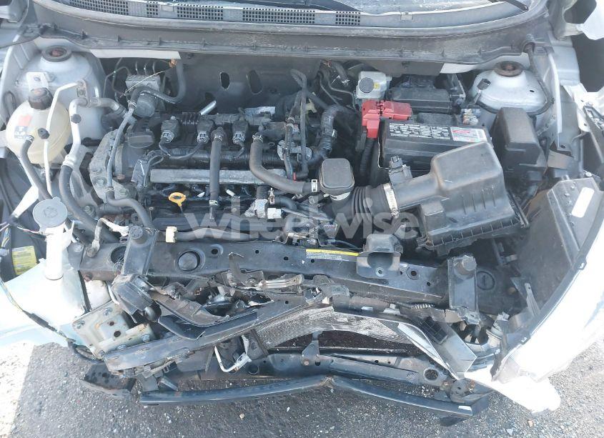 Photo 10 of 2019 Nissan Kicks S (VIN 3N1CP5CU6KL501004)