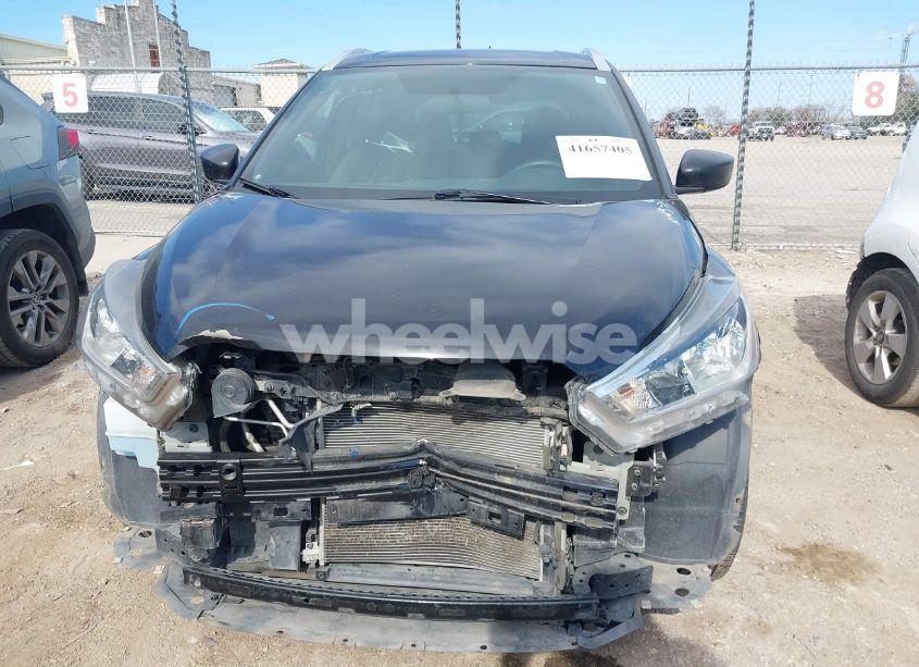 Photo 13 of 2019 Nissan Kicks S (VIN 3N1CP5CU6KL507367)