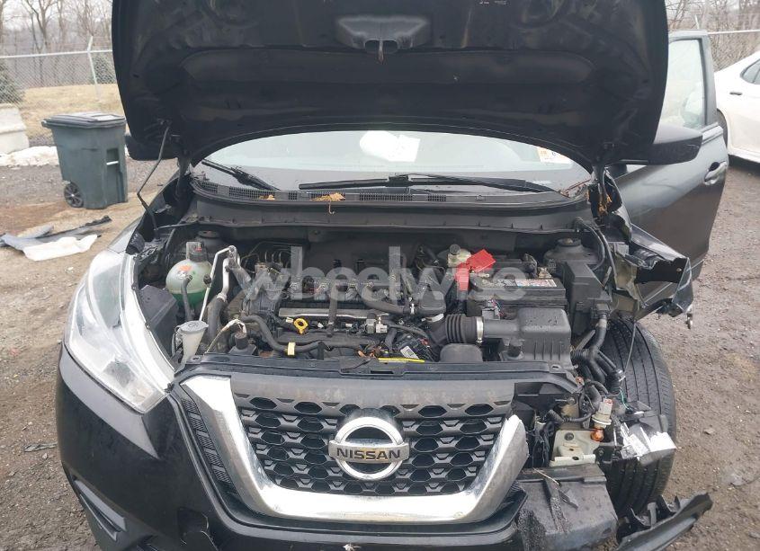 Photo 10 of 2019 Nissan Kicks SV (VIN 3N1CP5CU6KL527179)