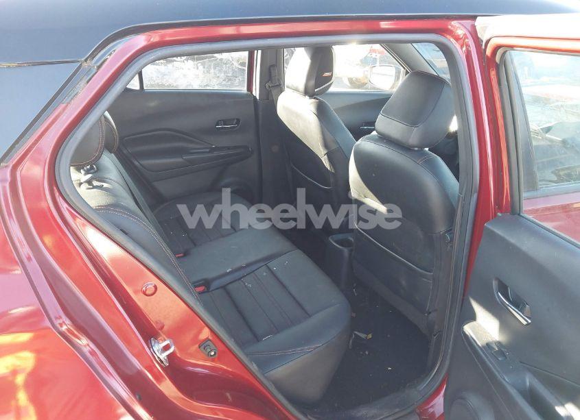 Photo 8 of 2019 Nissan Kicks SR (VIN 3N1CP5CU6KL549201)