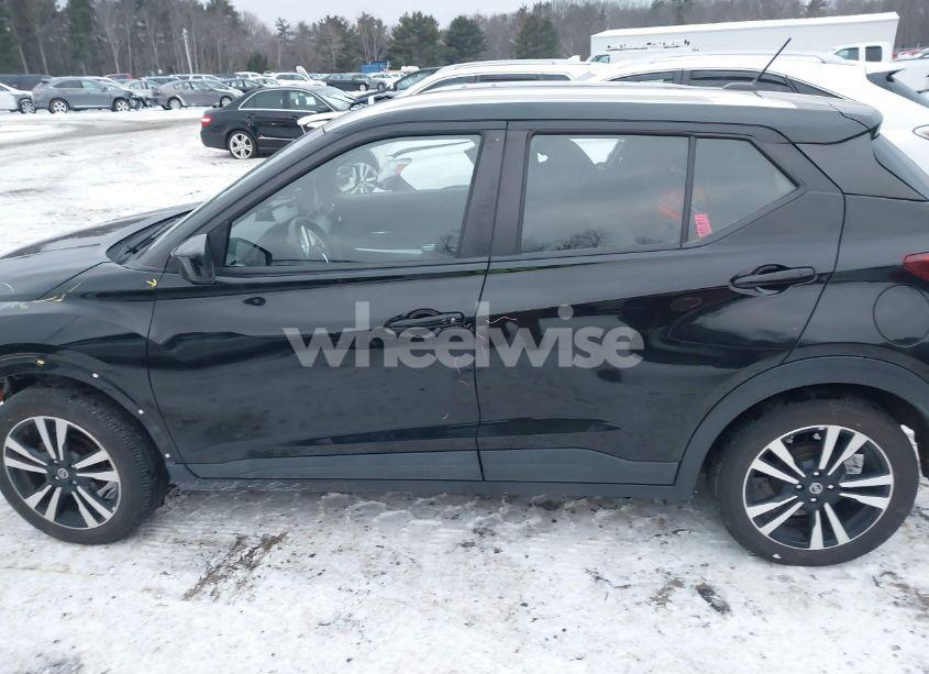 Photo 14 of 2019 Nissan Kicks SV (VIN 3N1CP5CU6KL553216)