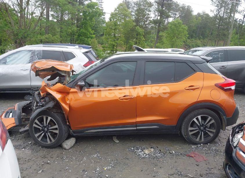 Photo 14 of 2019 Nissan Kicks SR (VIN 3N1CP5CU6KL554320)