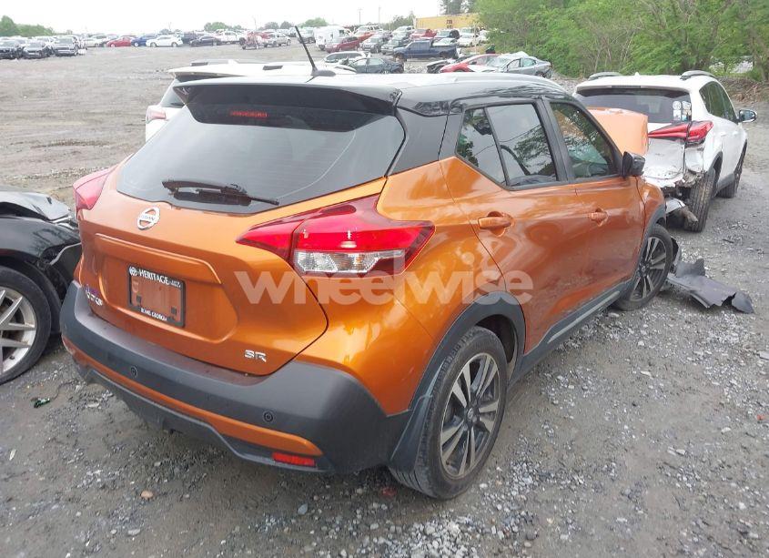 Photo 4 of 2019 Nissan Kicks SR (VIN 3N1CP5CU6KL554320)