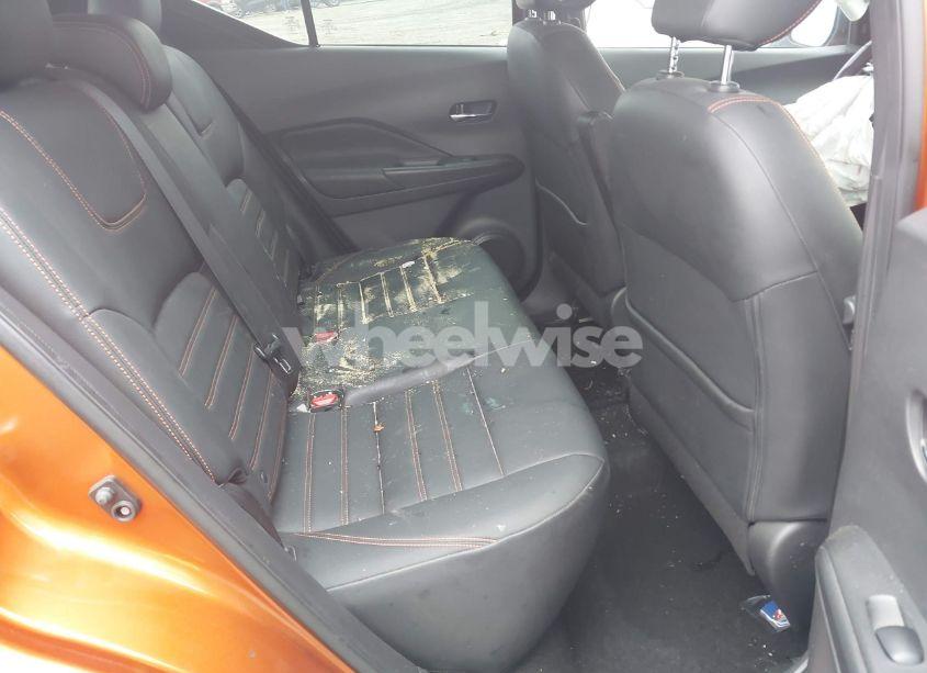 Photo 8 of 2019 Nissan Kicks SR (VIN 3N1CP5CU6KL554320)