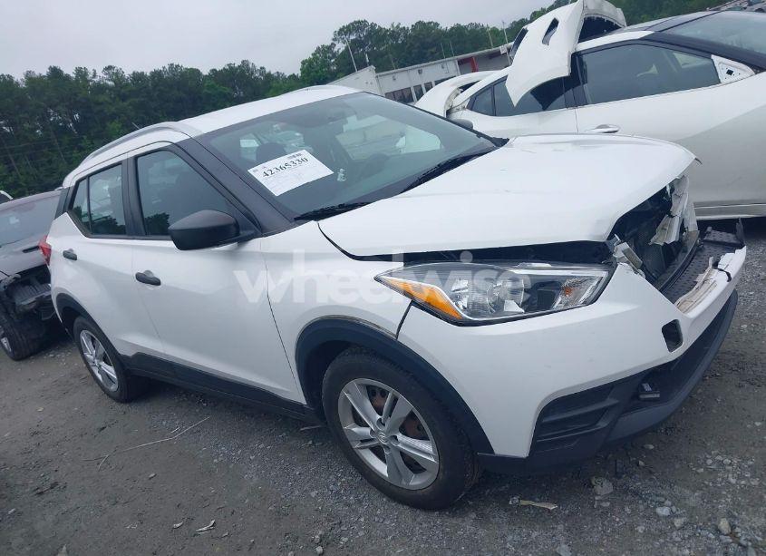 Photo 13 of 2019 Nissan Kicks S (VIN 3N1CP5CU6KL569349)