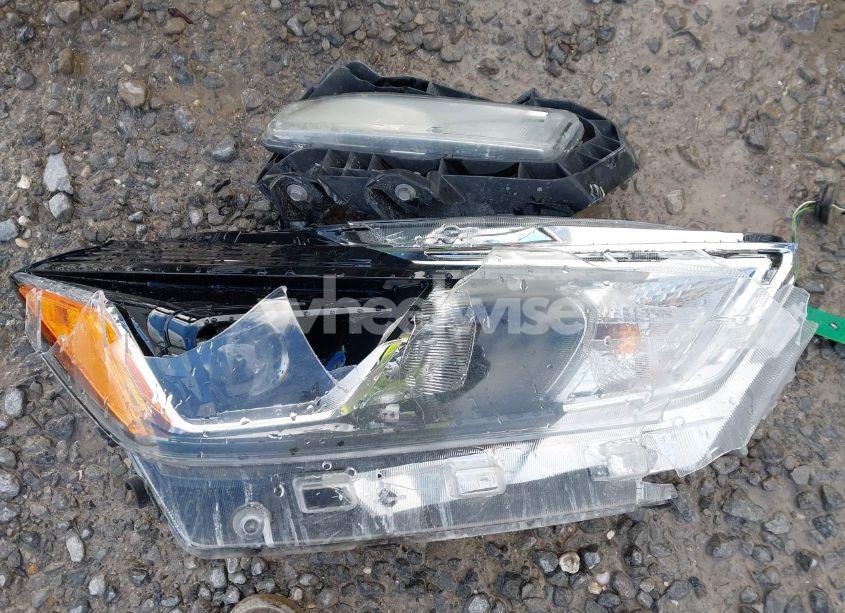 Photo 12 of 2018 Nissan Kicks SR (VIN 3N1CP5CU7JL499441)