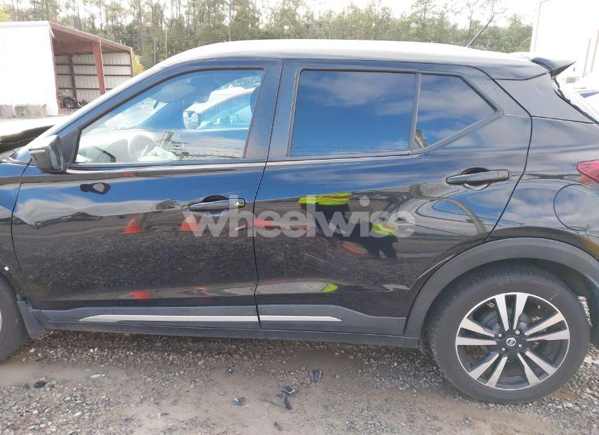 Photo 15 of 2018 Nissan Kicks SR (VIN 3N1CP5CU7JL499441)