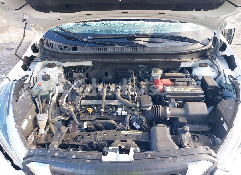 Photo 10 of 2018 Nissan Kicks S (VIN 3N1CP5CU7JL532647)