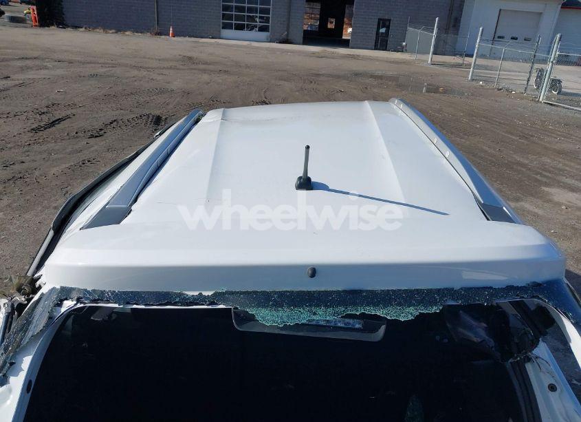 Photo 16 of 2018 Nissan Kicks S (VIN 3N1CP5CU7JL532647)