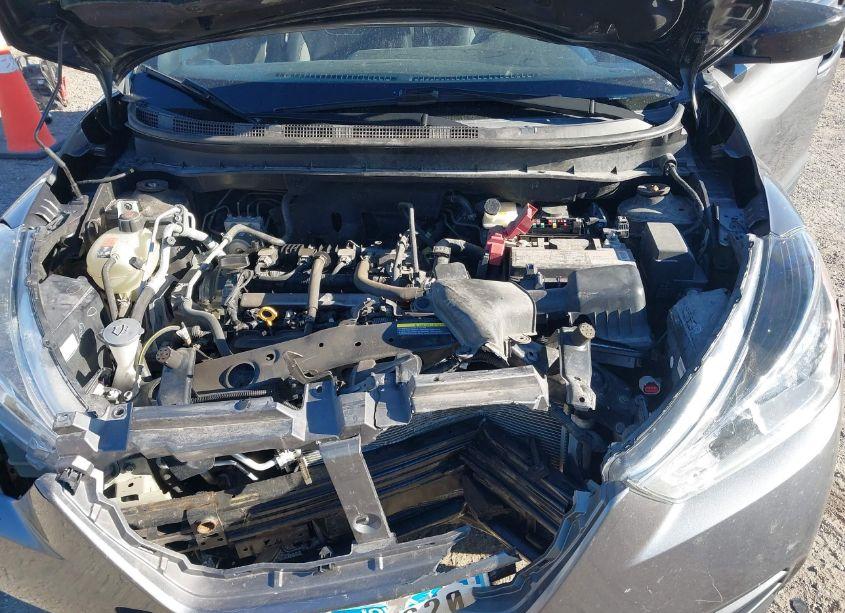 Photo 10 of 2018 Nissan Kicks SV (VIN 3N1CP5CU7JL542921)