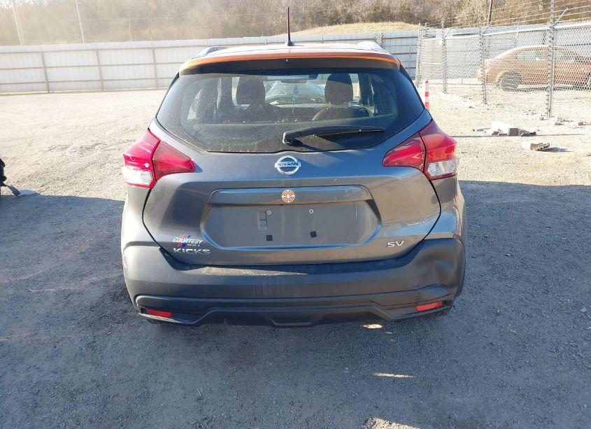 Photo 15 of 2018 Nissan Kicks SV (VIN 3N1CP5CU7JL542921)
