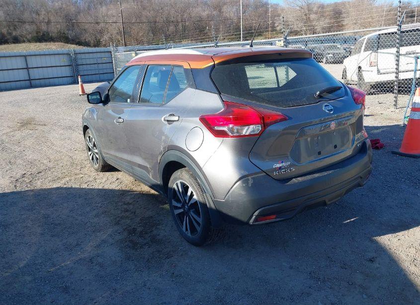 Photo 3 of 2018 Nissan Kicks SV (VIN 3N1CP5CU7JL542921)