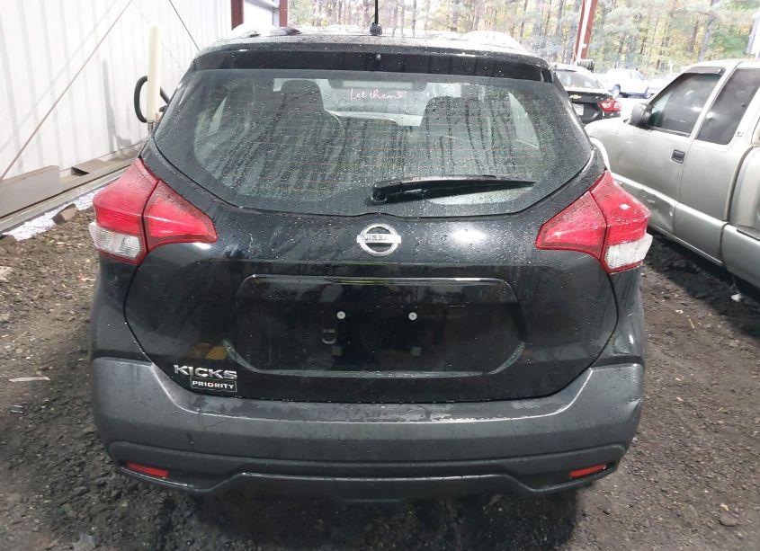 Photo 17 of 2018 Nissan Kicks S (VIN 3N1CP5CU7JL546693)