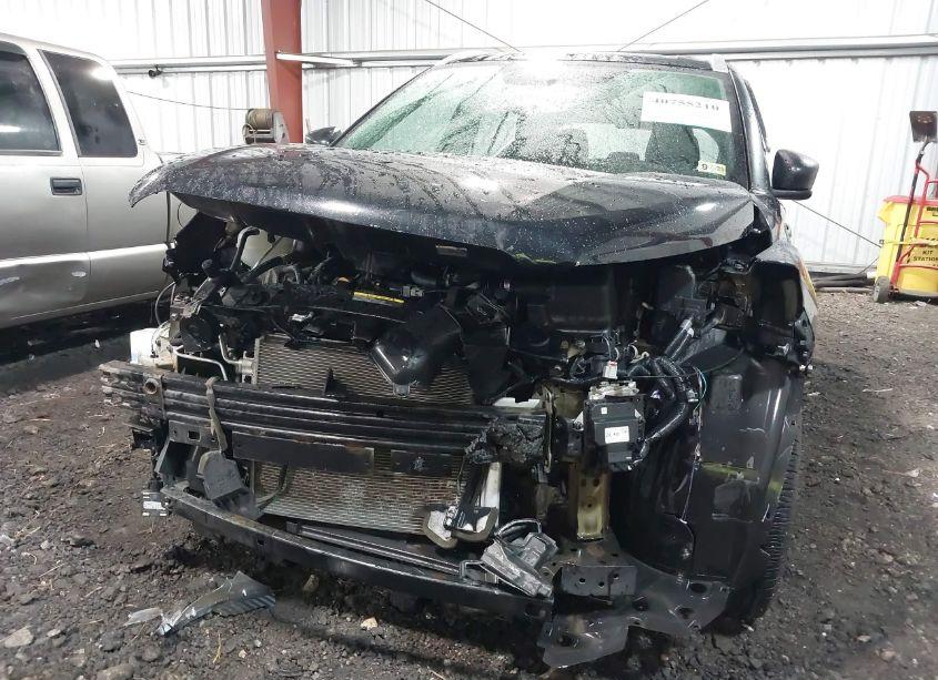 Photo 6 of 2018 Nissan Kicks S (VIN 3N1CP5CU7JL546693)