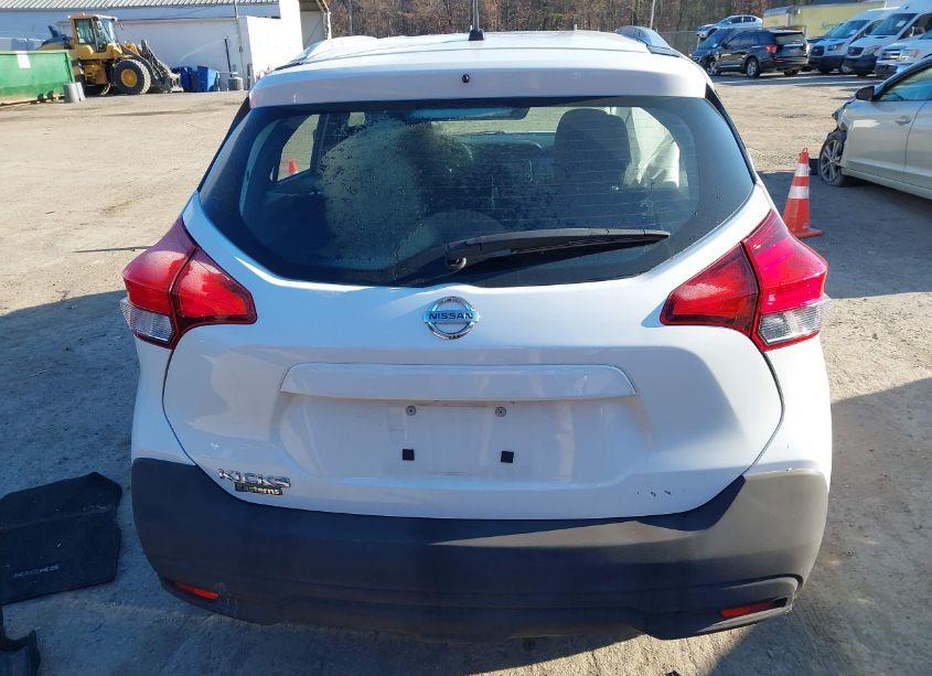 Photo 16 of 2019 Nissan Kicks S (VIN 3N1CP5CU7KL522718)