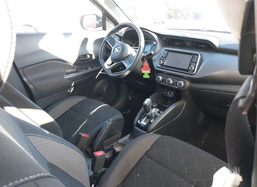 Photo 5 of 2019 Nissan Kicks S (VIN 3N1CP5CU7KL522718)