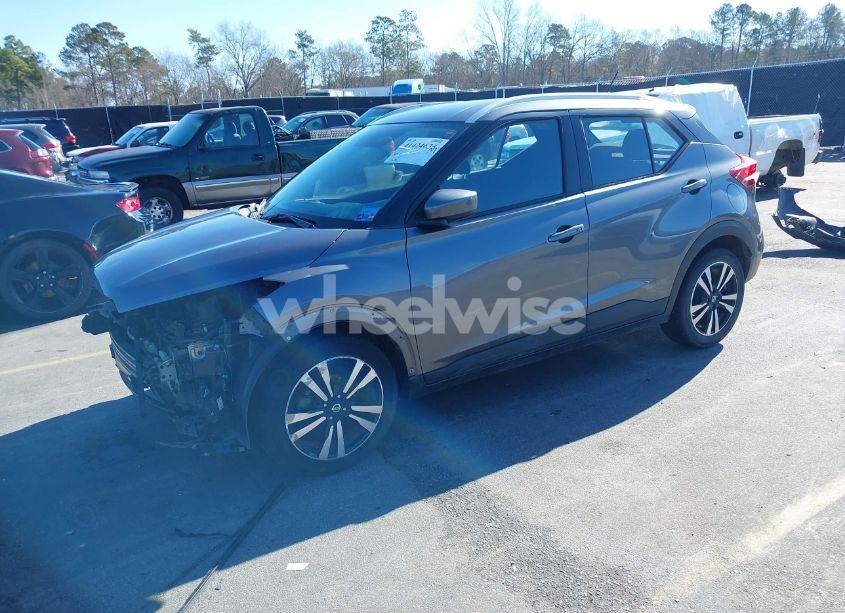 Photo 2 of 2019 Nissan Kicks SV (VIN 3N1CP5CU7KL528115)