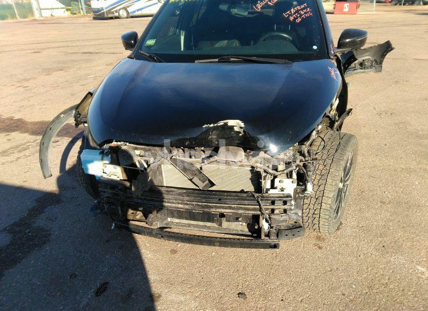 Photo 6 of 2019 Nissan Kicks SR (VIN 3N1CP5CU7KL535128)