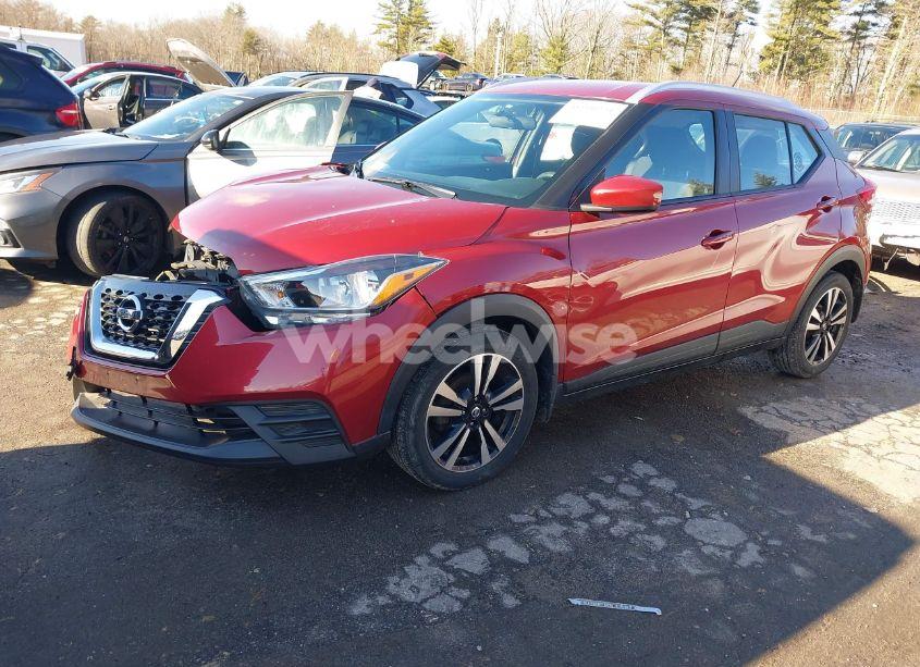 Photo 2 of 2019 Nissan Kicks SV (VIN 3N1CP5CU7KL544458)