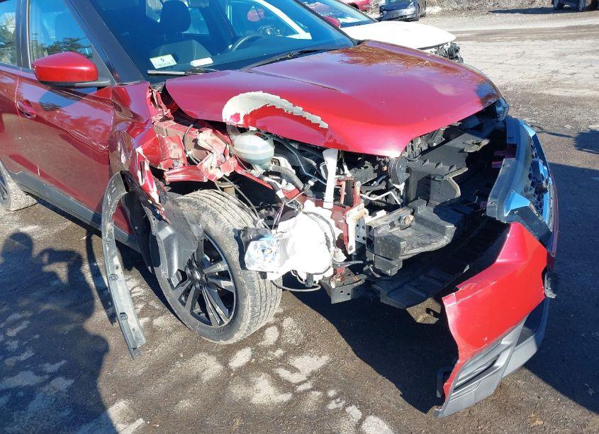 Photo 6 of 2019 Nissan Kicks SV (VIN 3N1CP5CU7KL544458)