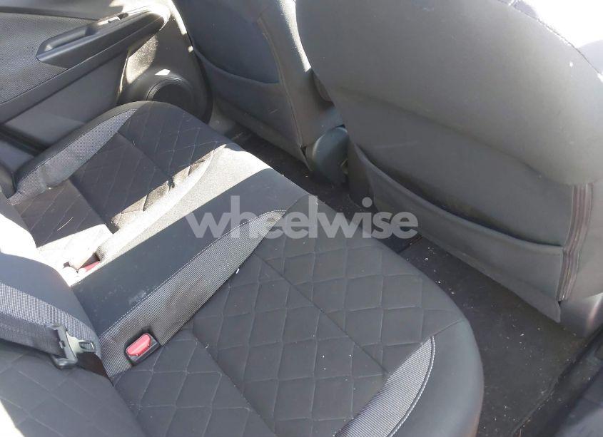 Photo 8 of 2019 Nissan Kicks SV (VIN 3N1CP5CU7KL544458)