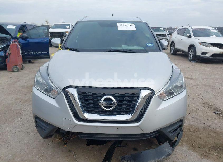 Photo 12 of 2019 Nissan Kicks SV (VIN 3N1CP5CU7KL544735)