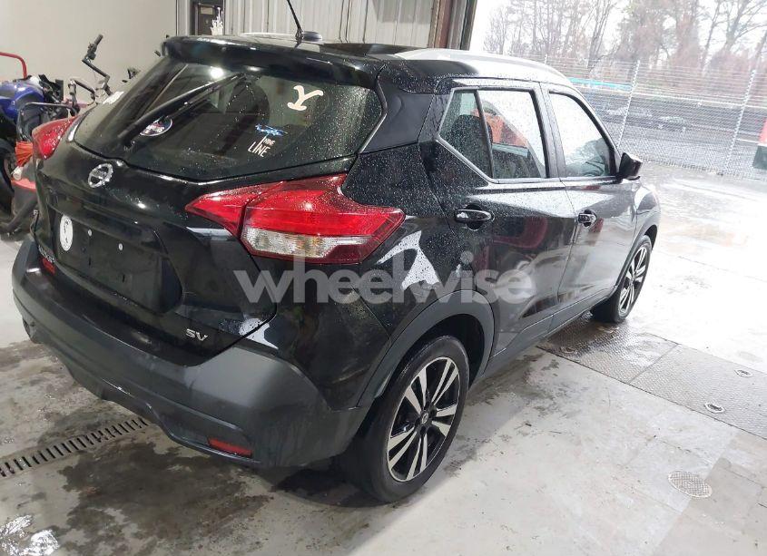 Photo 4 of 2019 Nissan Kicks SV (VIN 3N1CP5CU7KL550163)