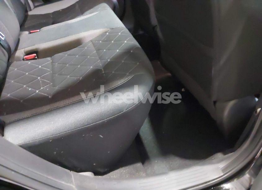 Photo 8 of 2019 Nissan Kicks SV (VIN 3N1CP5CU7KL550163)