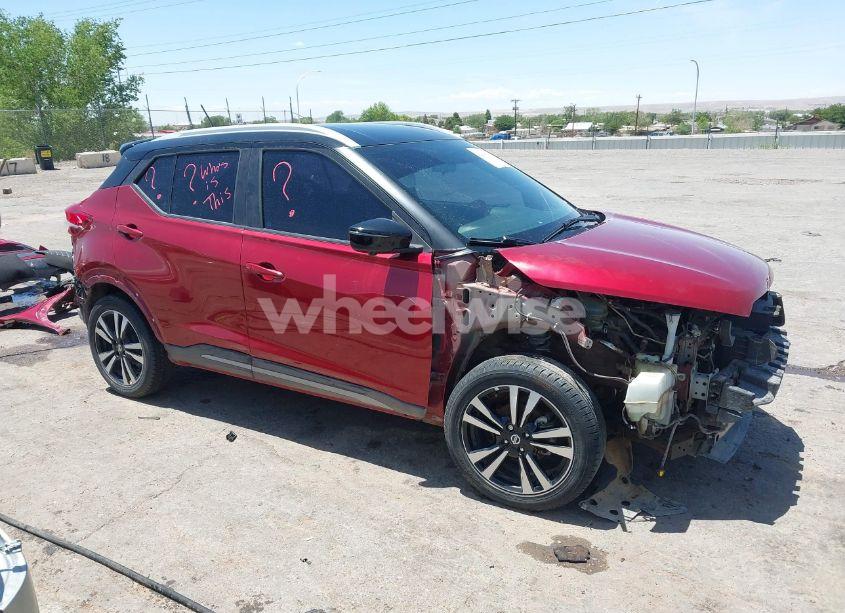 Photo 14 of 2019 Nissan Kicks SR (VIN 3N1CP5CU7KL553290)