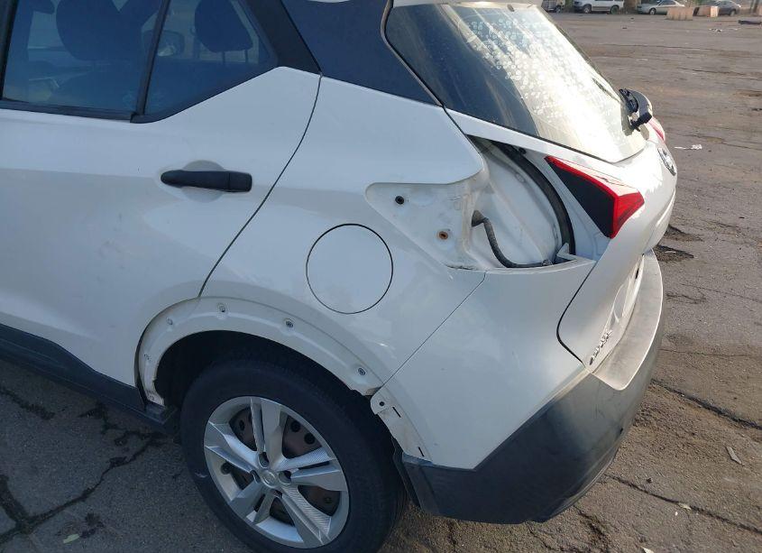 Photo 18 of 2019 Nissan Kicks S (VIN 3N1CP5CU7KL557078)