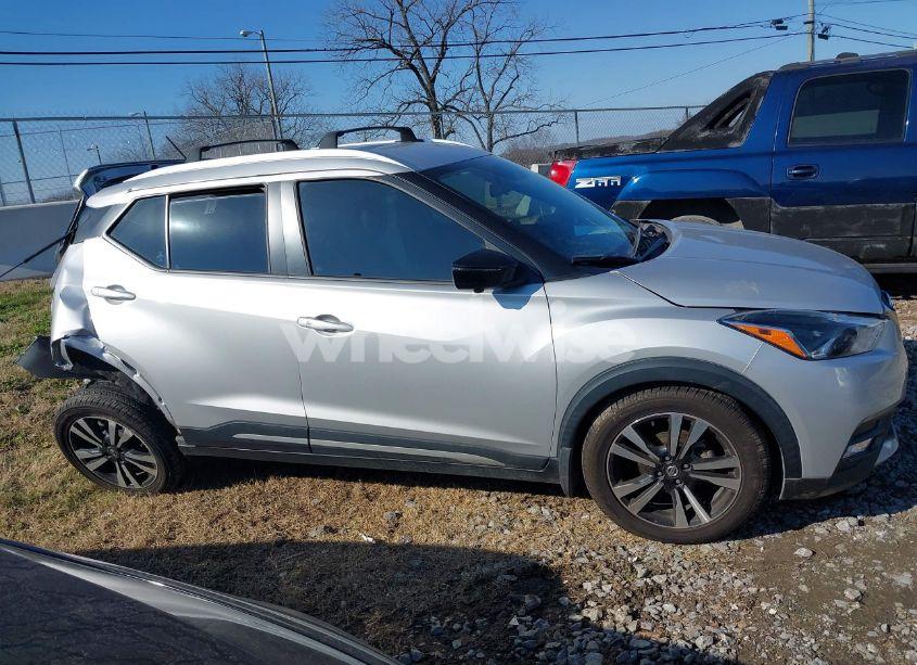 Photo 13 of 2019 Nissan Kicks SR (VIN 3N1CP5CU7KL561275)