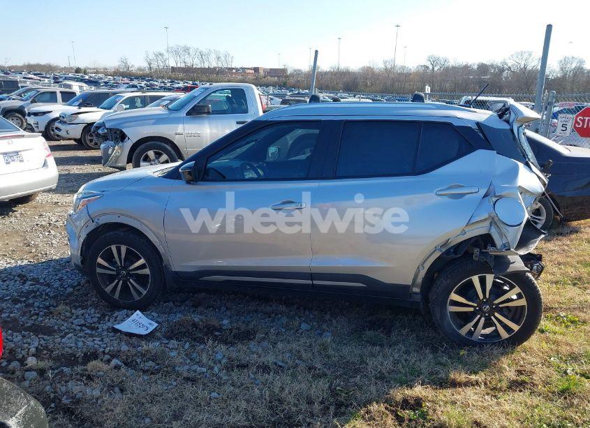 Photo 14 of 2019 Nissan Kicks SR (VIN 3N1CP5CU7KL561275)