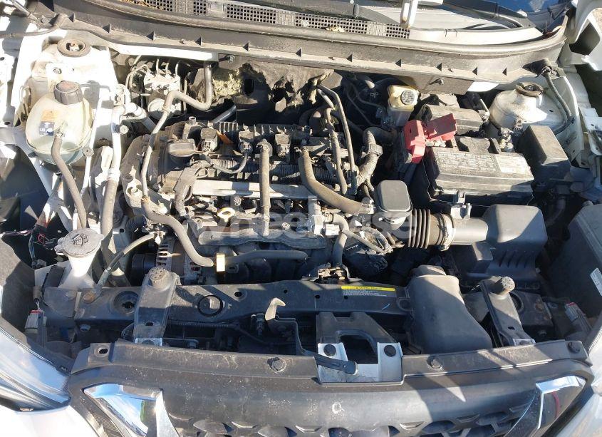 Photo 10 of 2018 Nissan Kicks S (VIN 3N1CP5CU8JL514013)